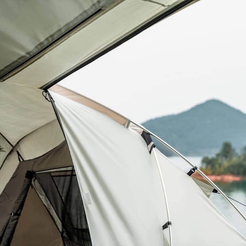 MOBI GARDEN Aristocratic 4 Multi-room Tent